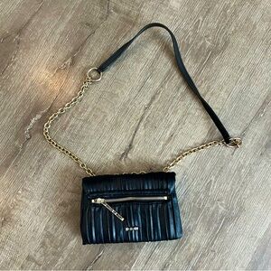 HOUSE OF WANT HOW Women's Quilted Pillow Black Gold Chain Shoulder Bag P…